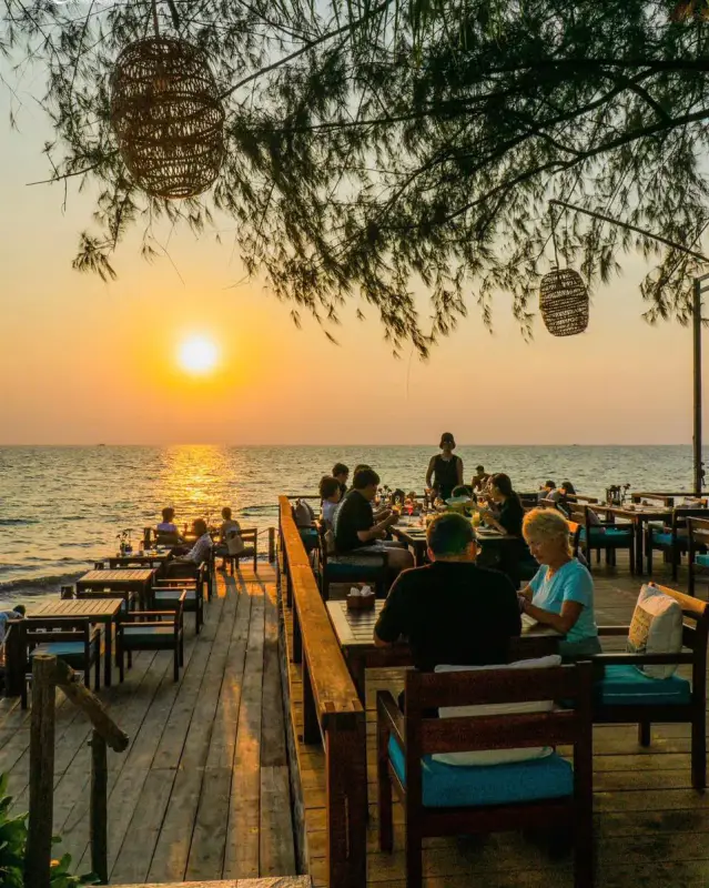 Camia Restaurant - ảnh 8