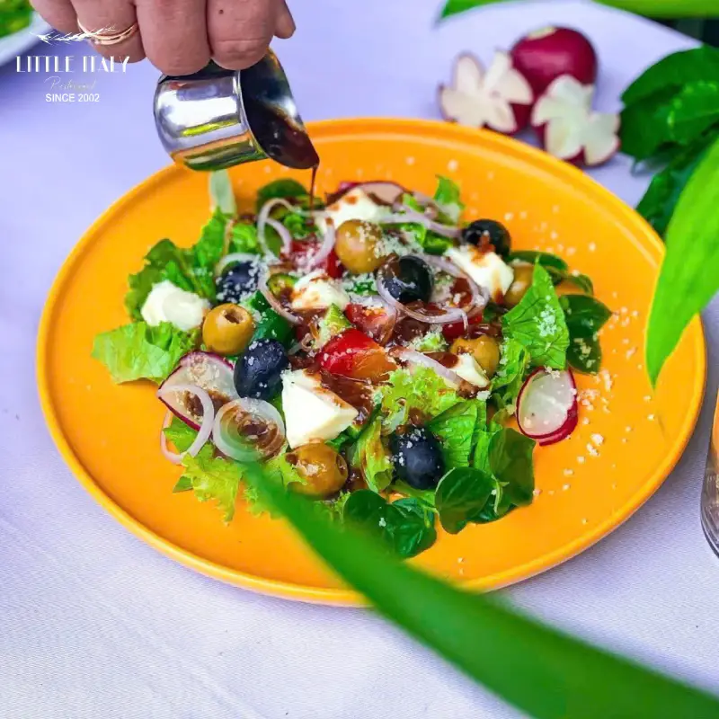 Little Italy Restaurant - Nhà hàng Ý - ảnh 2