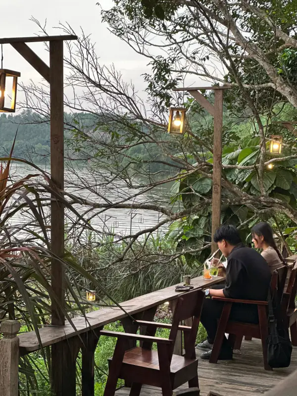DeChill - Cà Phê Muối Huế - Quán Cà Phê Đẹp Ngắm Hoàng Hôn Huế - ảnh 5