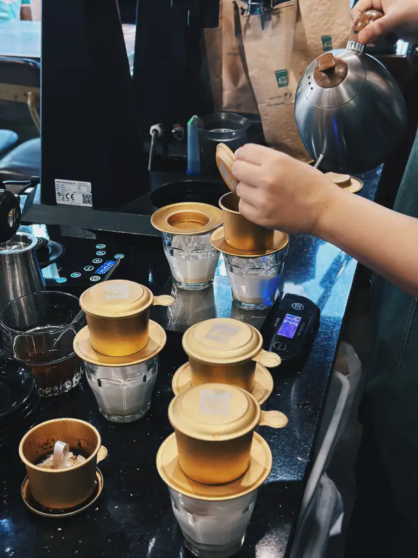 PhinHolic - ảnh 3