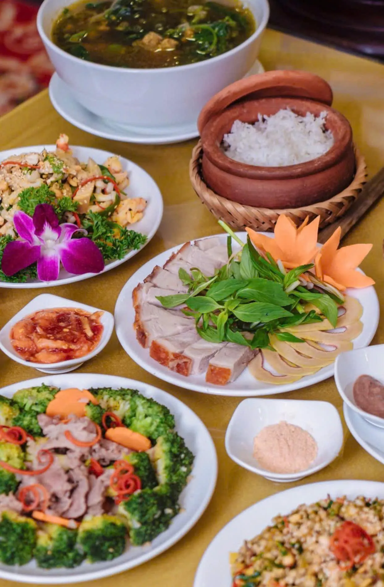 Cơm Niêu - Nhà Hàng SALA Huế - ảnh 4