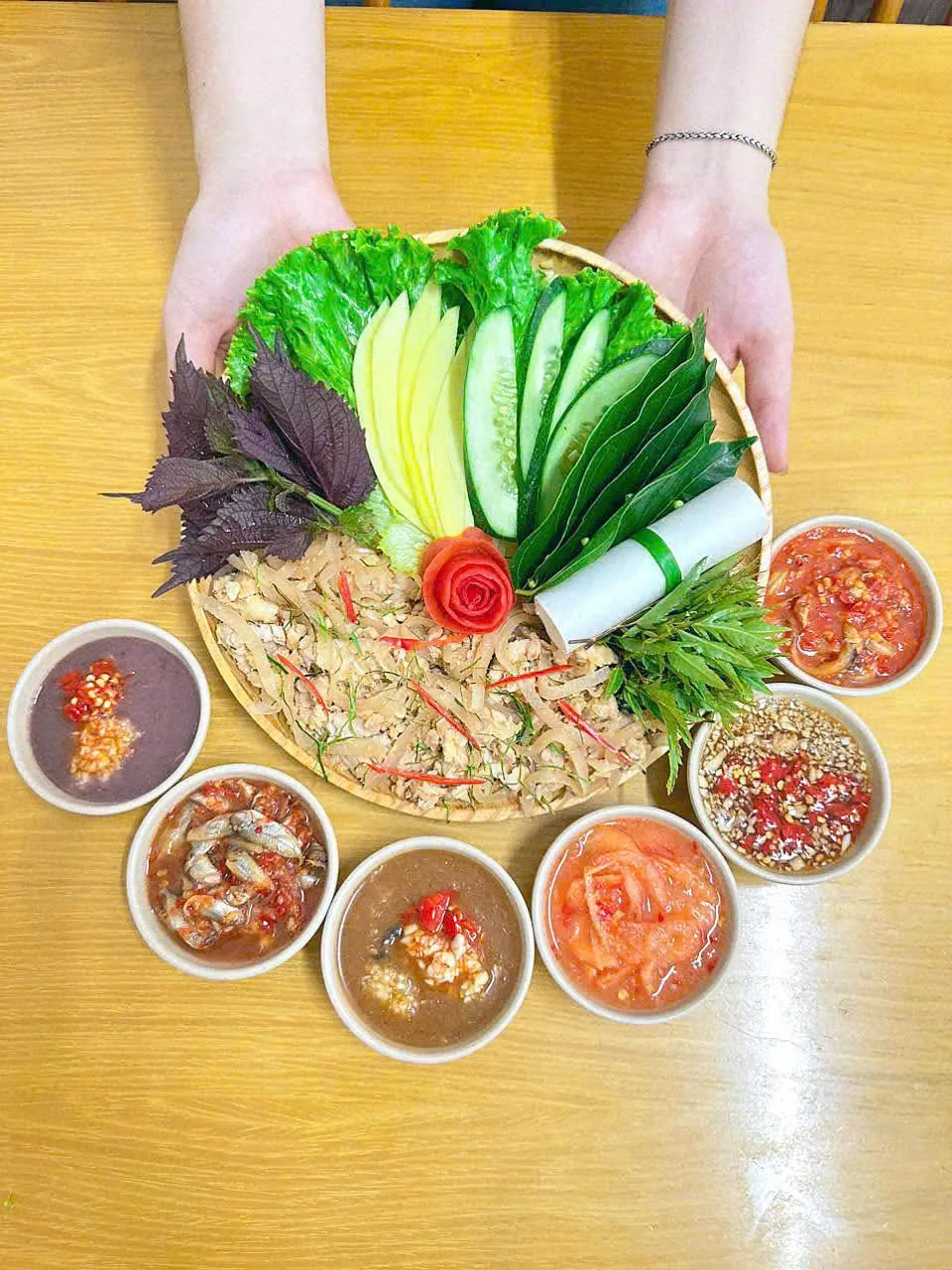 Hít Hà - Thế Giới Đồ Cuốn - ảnh 5