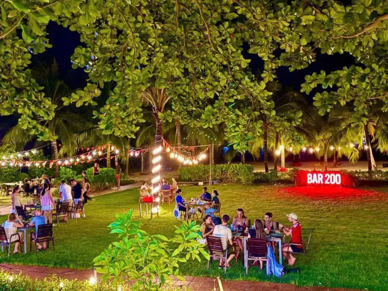 Bar 200 - By The Beach - ảnh 4