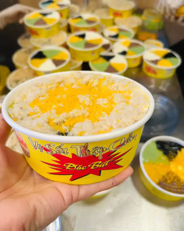 Bánh Bông Lan Trứng Muối Gốc Cột Điện - ảnh 4