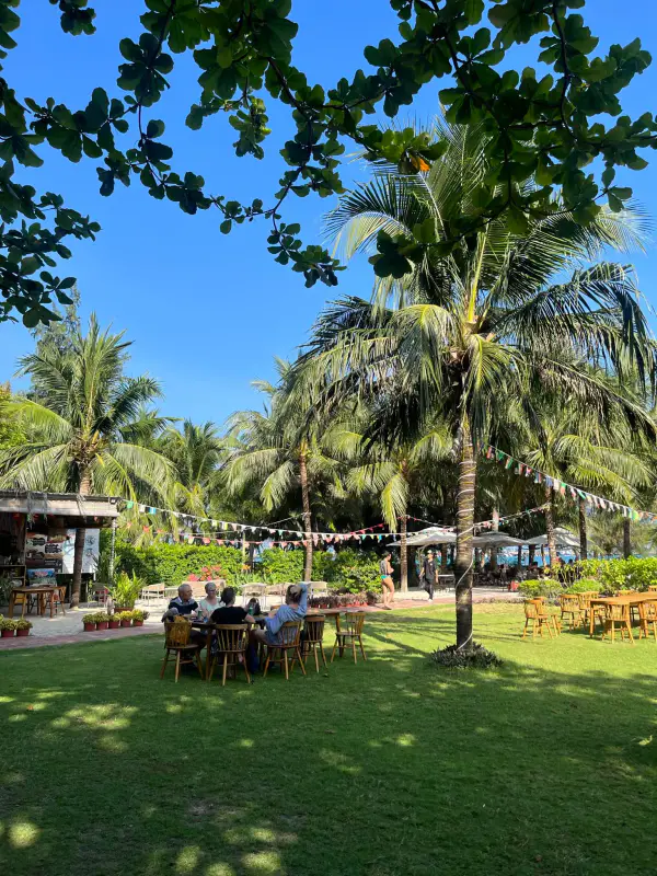 Bar 200 - By The Beach - ảnh 7