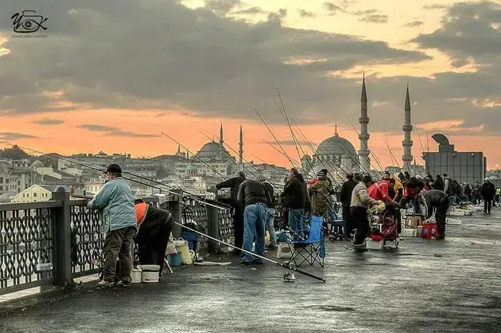 Cầu Galata (Galata Bridge) - ảnh 3