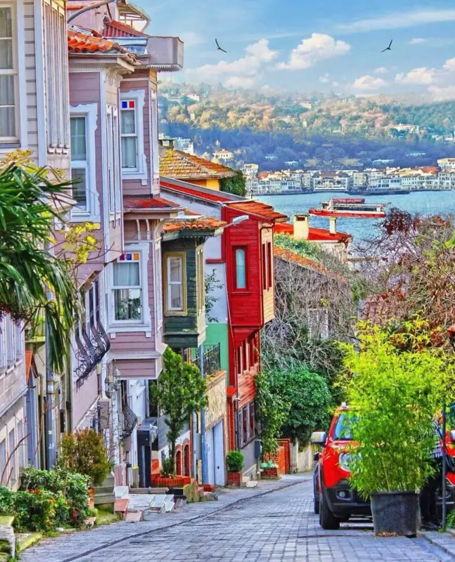 Kuzguncuk Evleri: Những ngôi nhà gỗ Ottoman nhiều màu sắc - ảnh 3