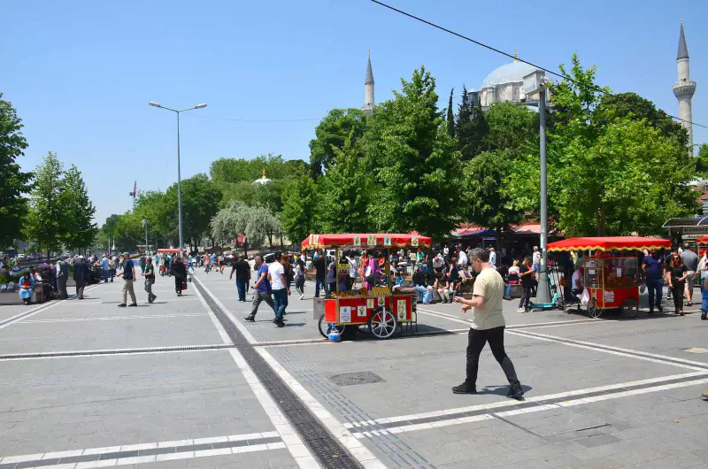 Quảng trường Beyazit Square - ảnh 8