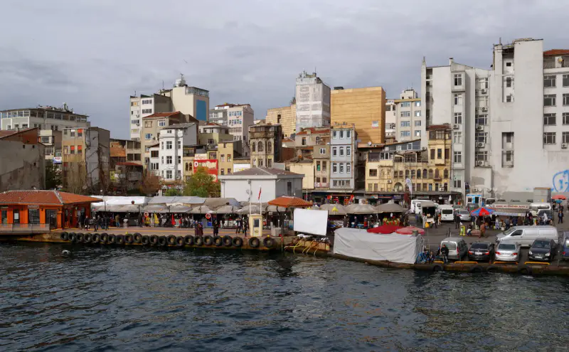 Karaköy Pier:  Bến tàu lịch sử - ảnh 4