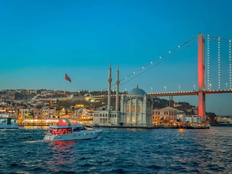 Bờ biển Üsküdar - ảnh 4