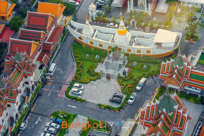 Chùa thuyền Wat Yannawa, Phra Aram Luang - ảnh 7