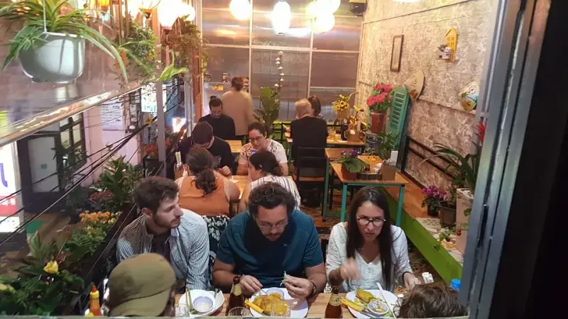Family Home Cafe & Restaurant - ảnh 6