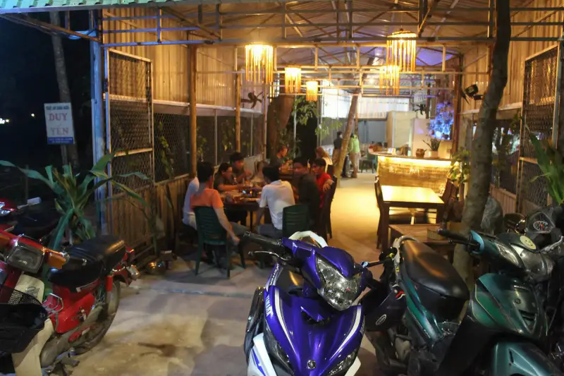 Tin Tin Pizza: family restaurant & vietnamese food & vegetarian food - ảnh 2