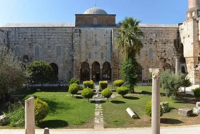Nhà thờ Hồi giáo İsa Bey Mosque - ảnh 3