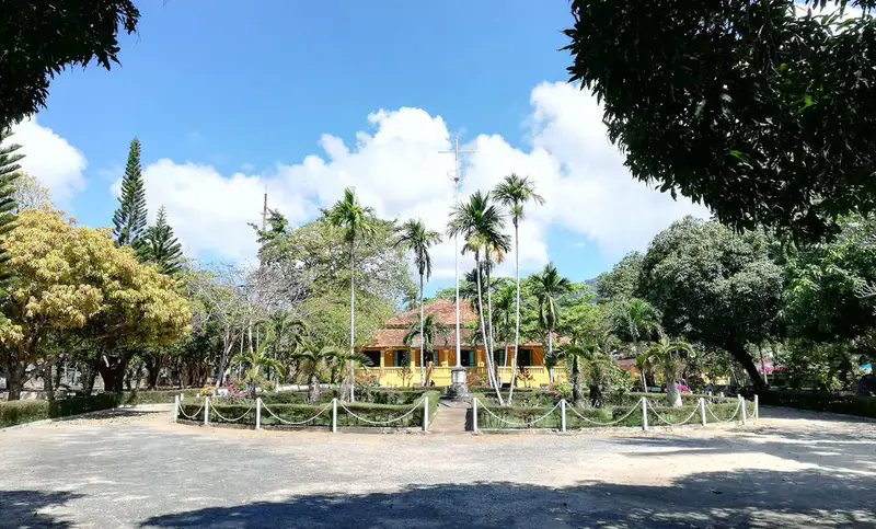 Dinh Chúa Đảo - ảnh 3
