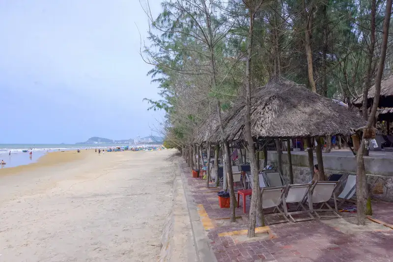 Bãi biển Long Cung - ảnh 4