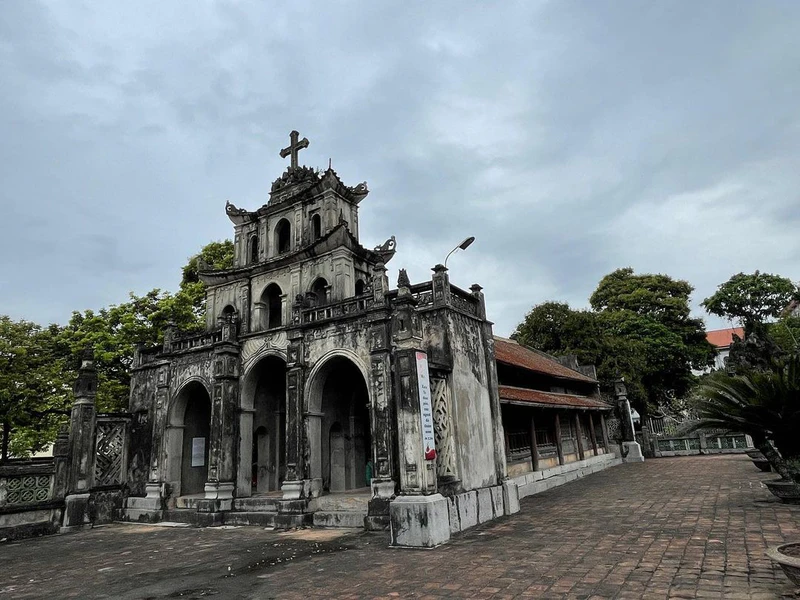 Nhà Thờ Đá Phát Diệm - ảnh 3