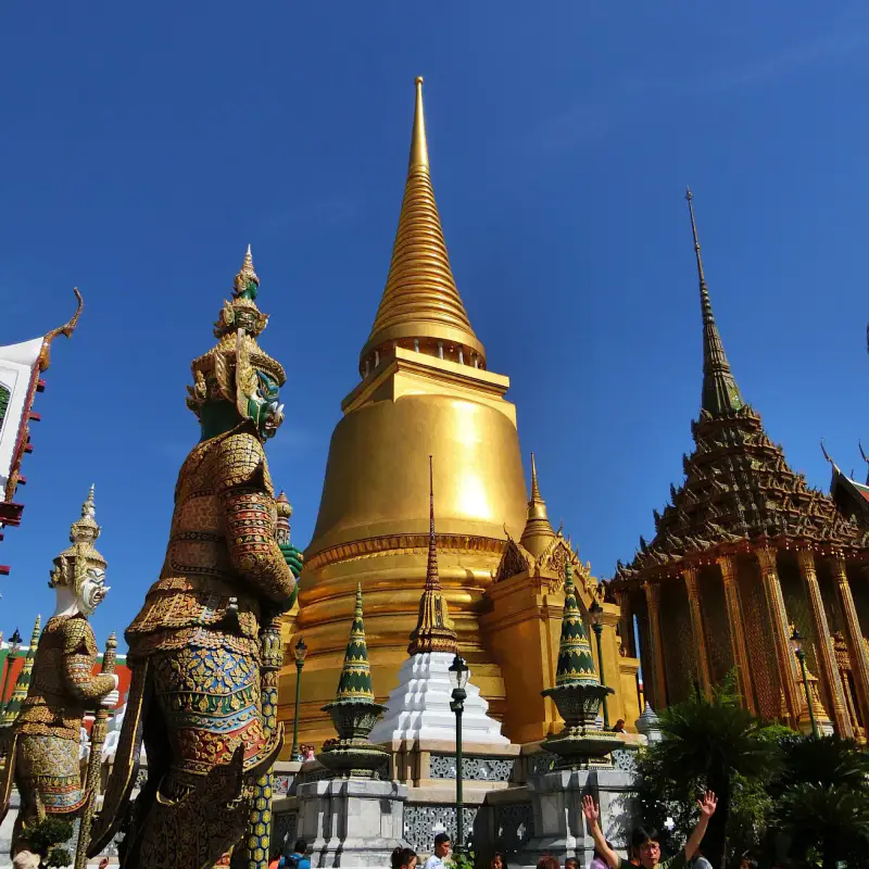 Chùa Phật Ngọc (The Temple of the Emerald Buddha) - ảnh 2