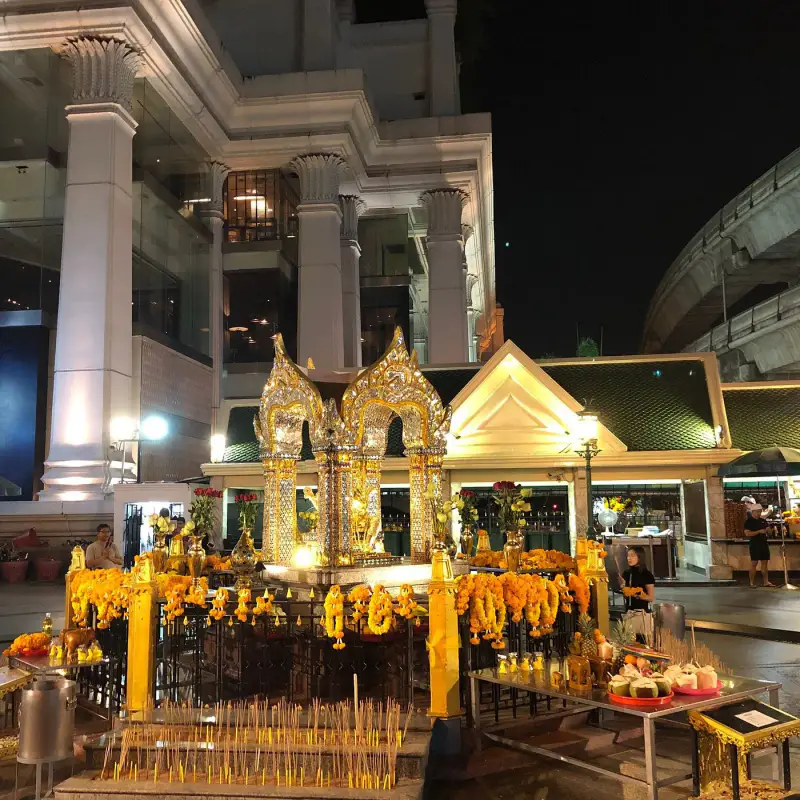 Tượng Thao Maha Brahma (Brahma bốn mặt) - ảnh 7