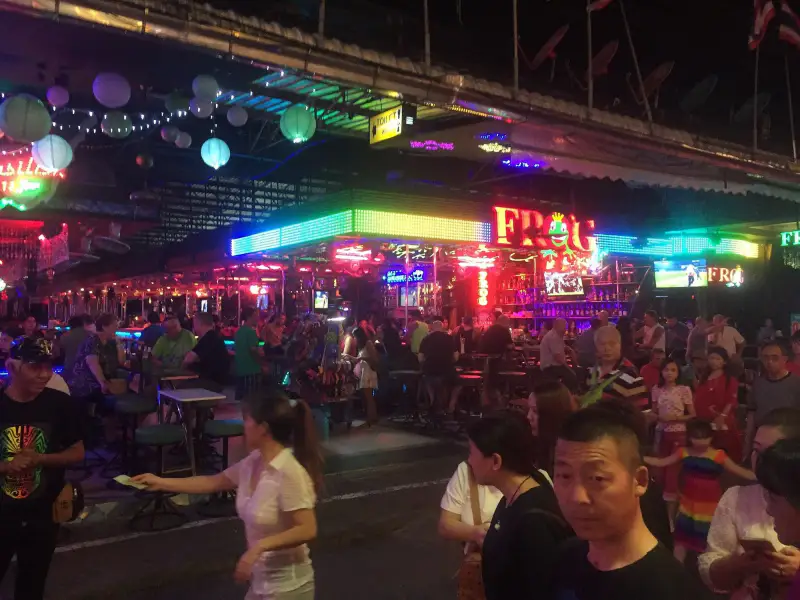 Phố đi bộ Pattaya - ảnh 3