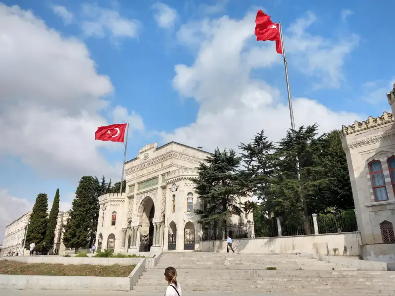Quảng trường Beyazit Square - ảnh 4