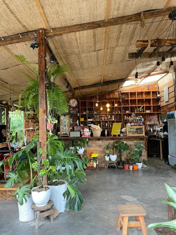 Lang Thang Cafe & Beer - ảnh 3