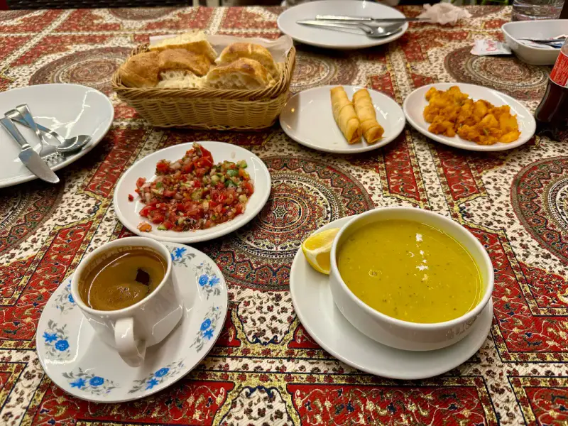 CANCAN Cafe and Restaurant - ảnh 5