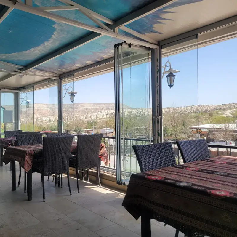 CANCAN Cafe and Restaurant - ảnh 3