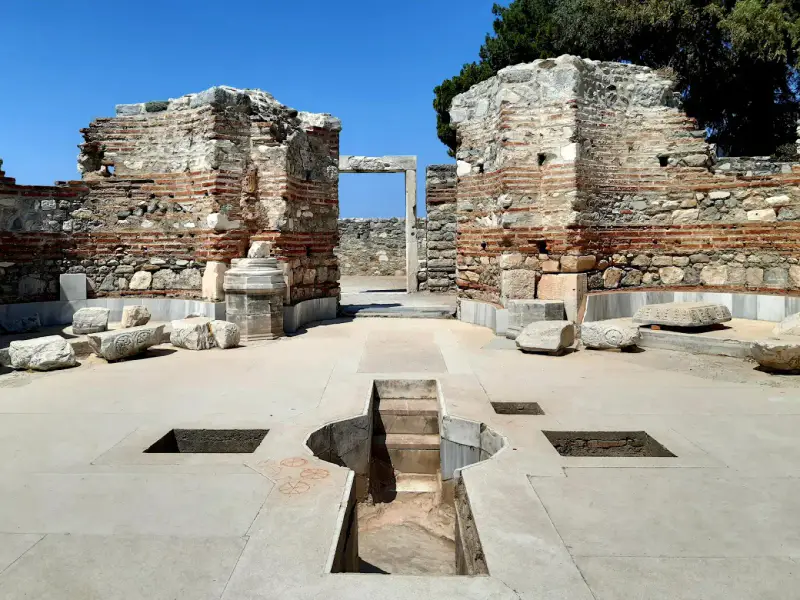 Basilica of Saint John - ảnh 5