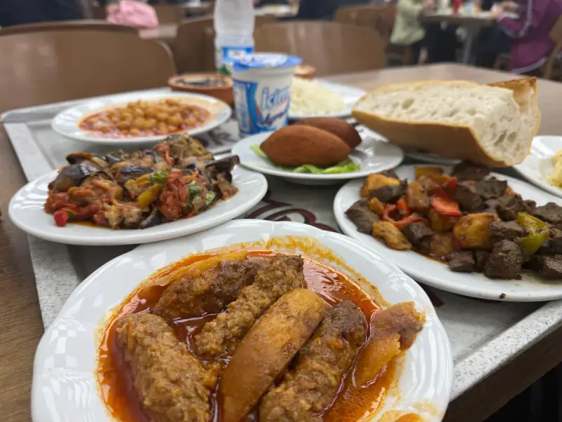 Balkan Restaurant - ảnh 6
