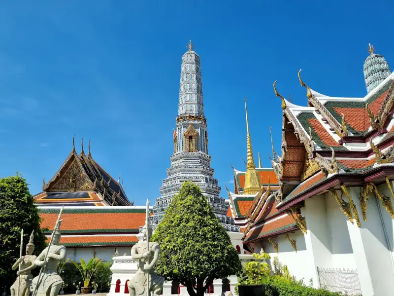 Chùa Phật Ngọc (The Temple of the Emerald Buddha) - ảnh 4