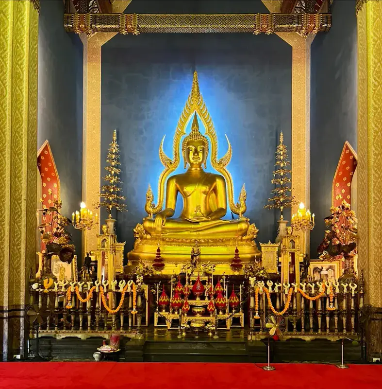 Chùa Wat Benchamabophit - ảnh 4