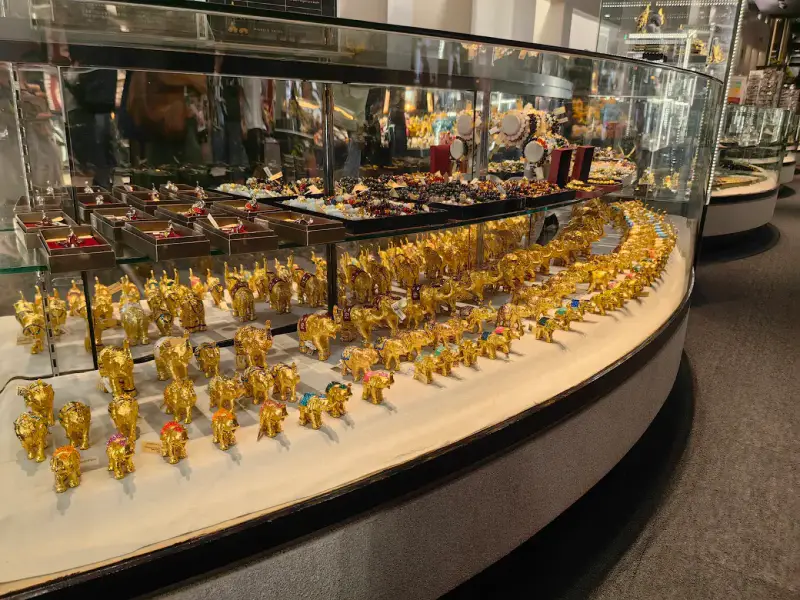 GEMS GALLERY Pattaya - ảnh 3