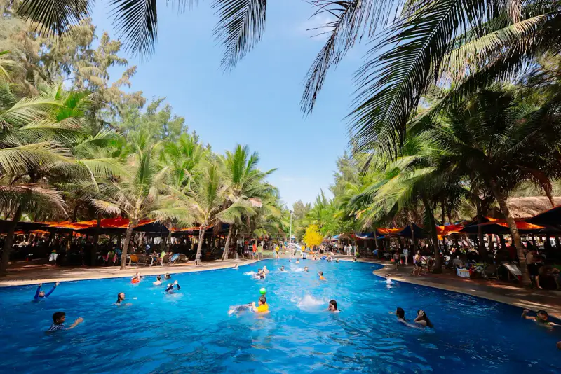 Bãi biển Long Cung - ảnh 6