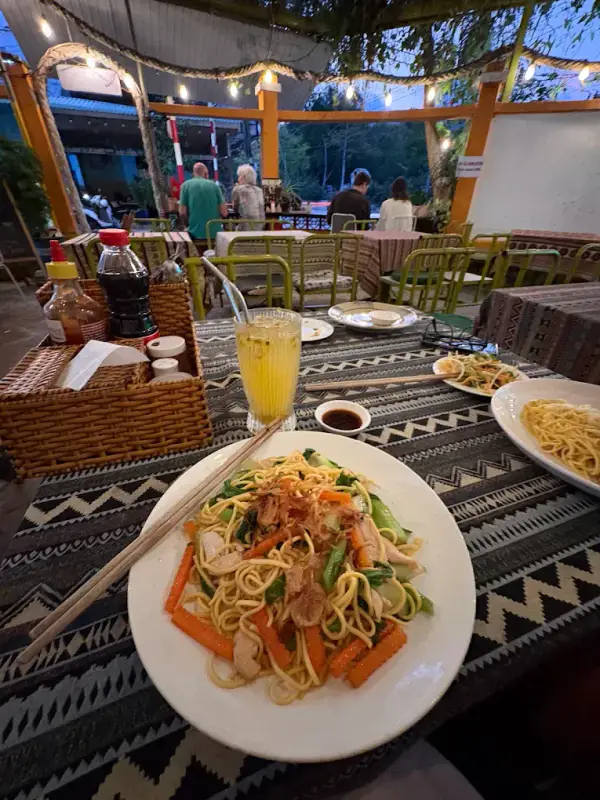 Nhà Hàng Gia Minh Bistro - Food and Beverage Service - ảnh 2