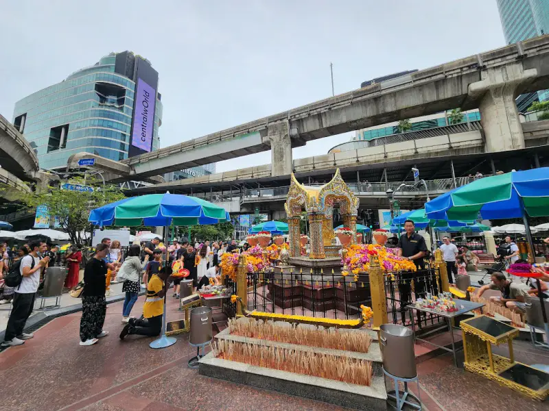 Tượng Thao Maha Brahma (Brahma bốn mặt) - ảnh 5