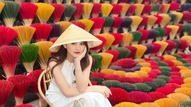 Làng Hương Thuỷ Xuân - ảnh 2